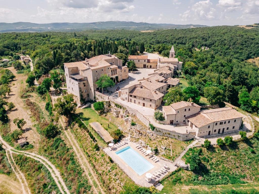 オルヴィエート Castello Di Titignanoヴィラ エクステリア 写真
