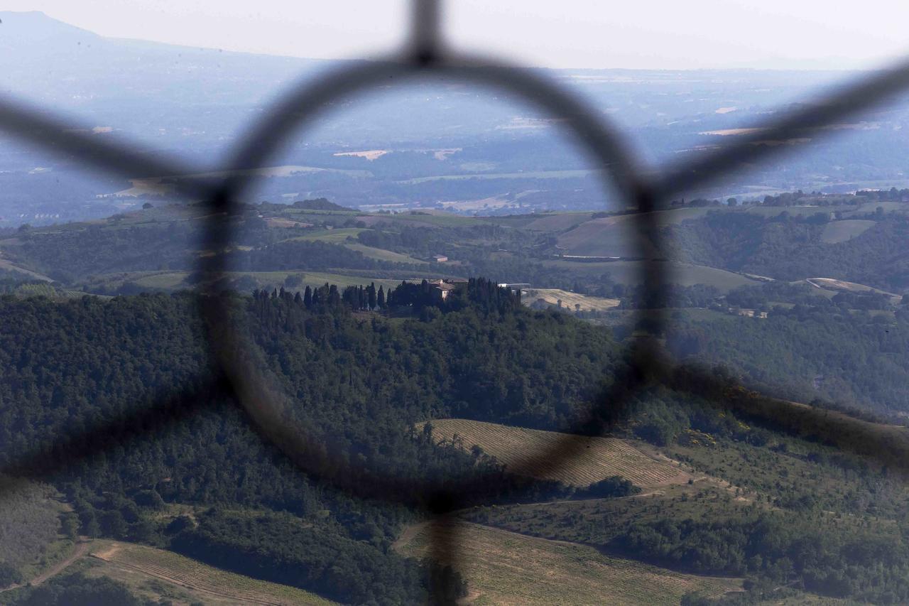 オルヴィエート Castello Di Titignanoヴィラ エクステリア 写真